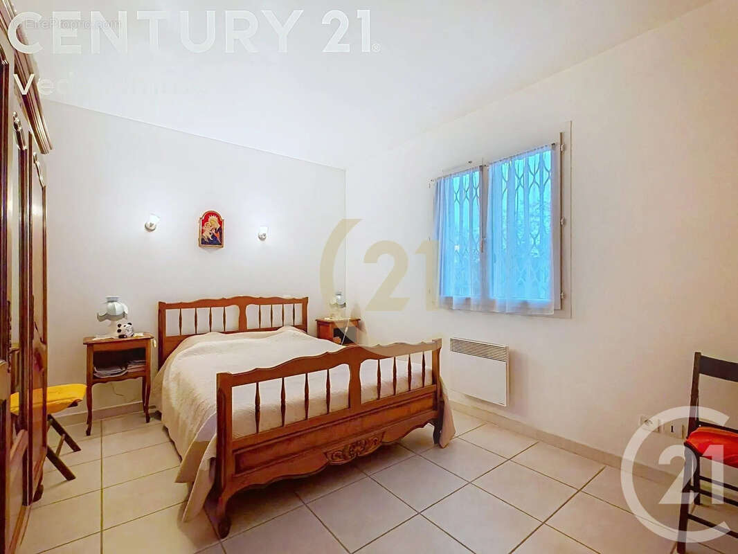 Maison à SAINT-JEAN-DE-VEDAS