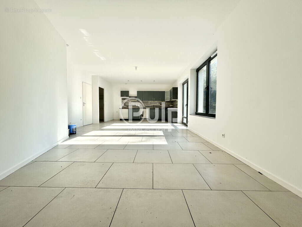 Appartement à MAZINGARBE