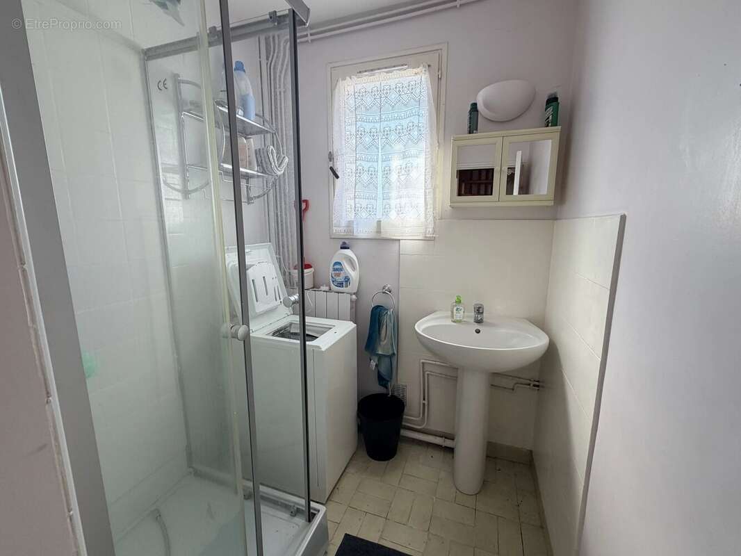 Maison individuelle de 3 chambres située dans un hameau tranquille, à seulement 10 minutes des grandes villes - photo 8