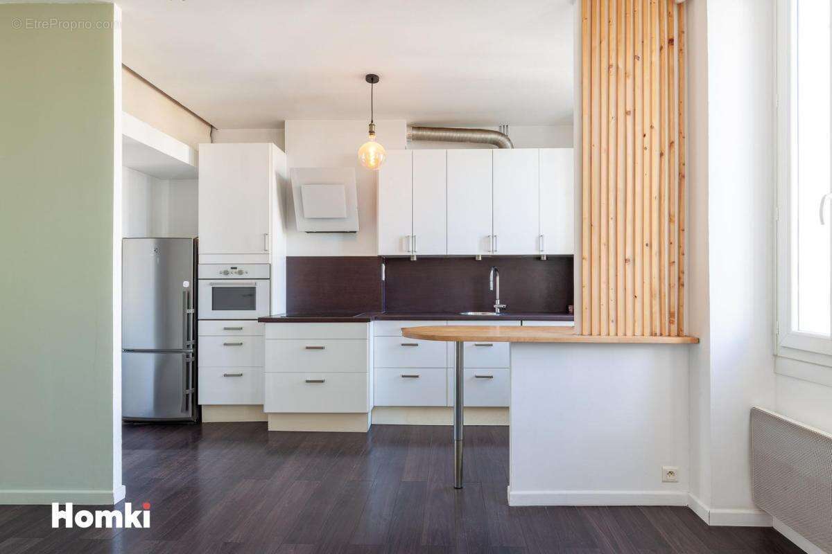 Appartement à MARSEILLE-7E