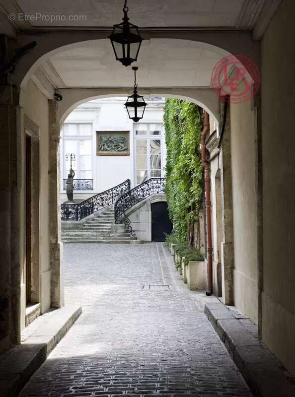 Appartement à PARIS-3E