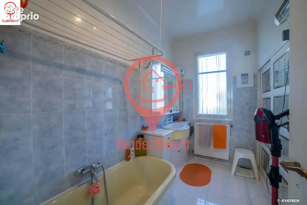 Maison T7 160 m2 sur sous-sol - Terrain de 614 m2 - photo 8