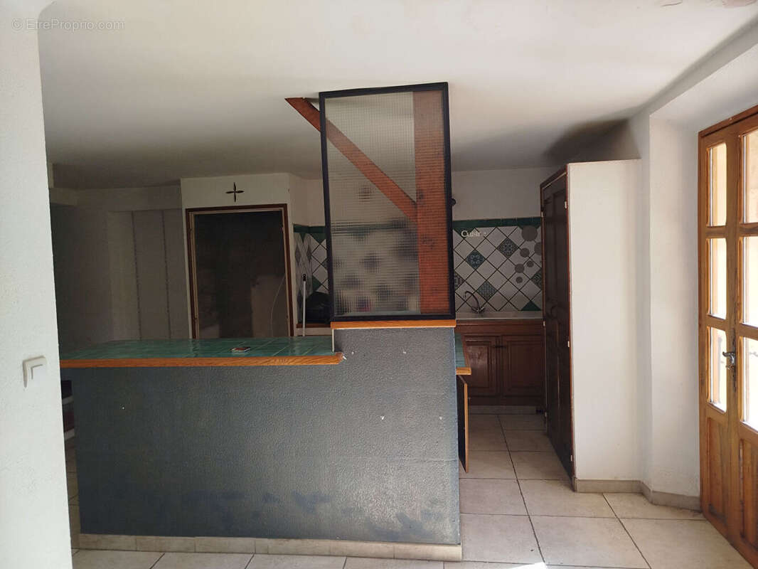 Maison  5 pièce(s) 150 m2 - photo 2