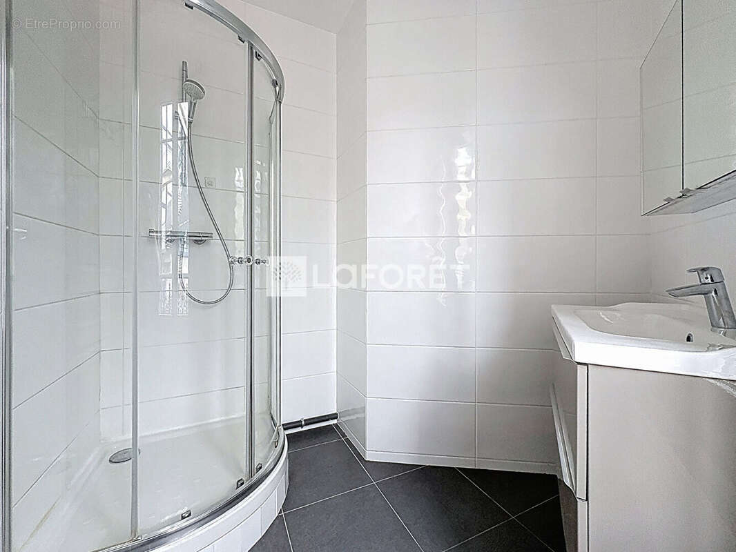 Appartement à SURESNES