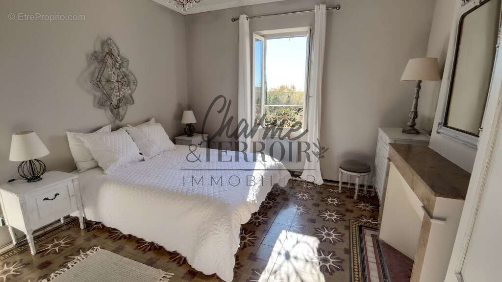 Maison à UZES