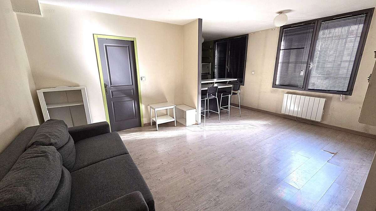 Appartement à SAINT-ETIENNE