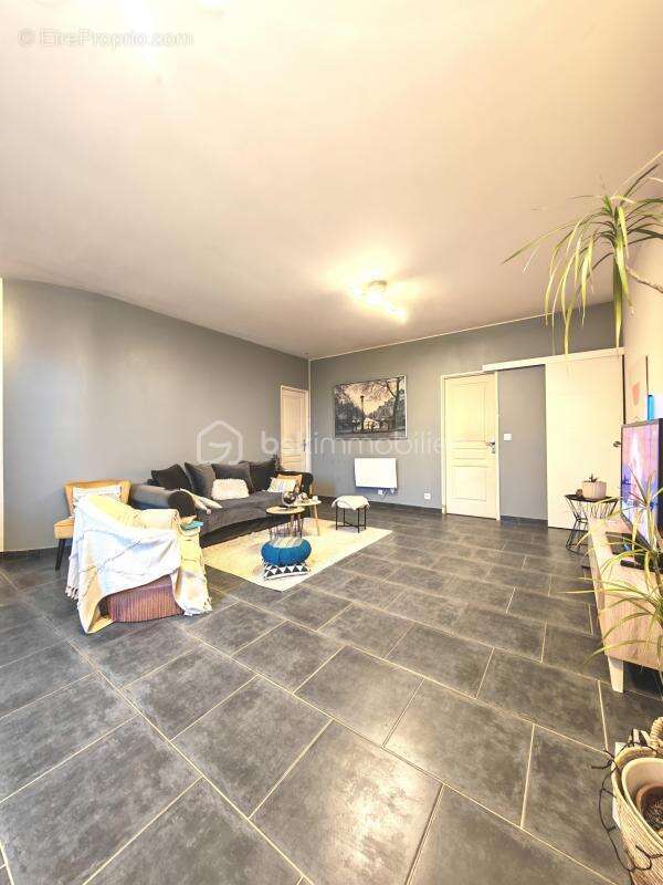 Appartement à NEMOURS