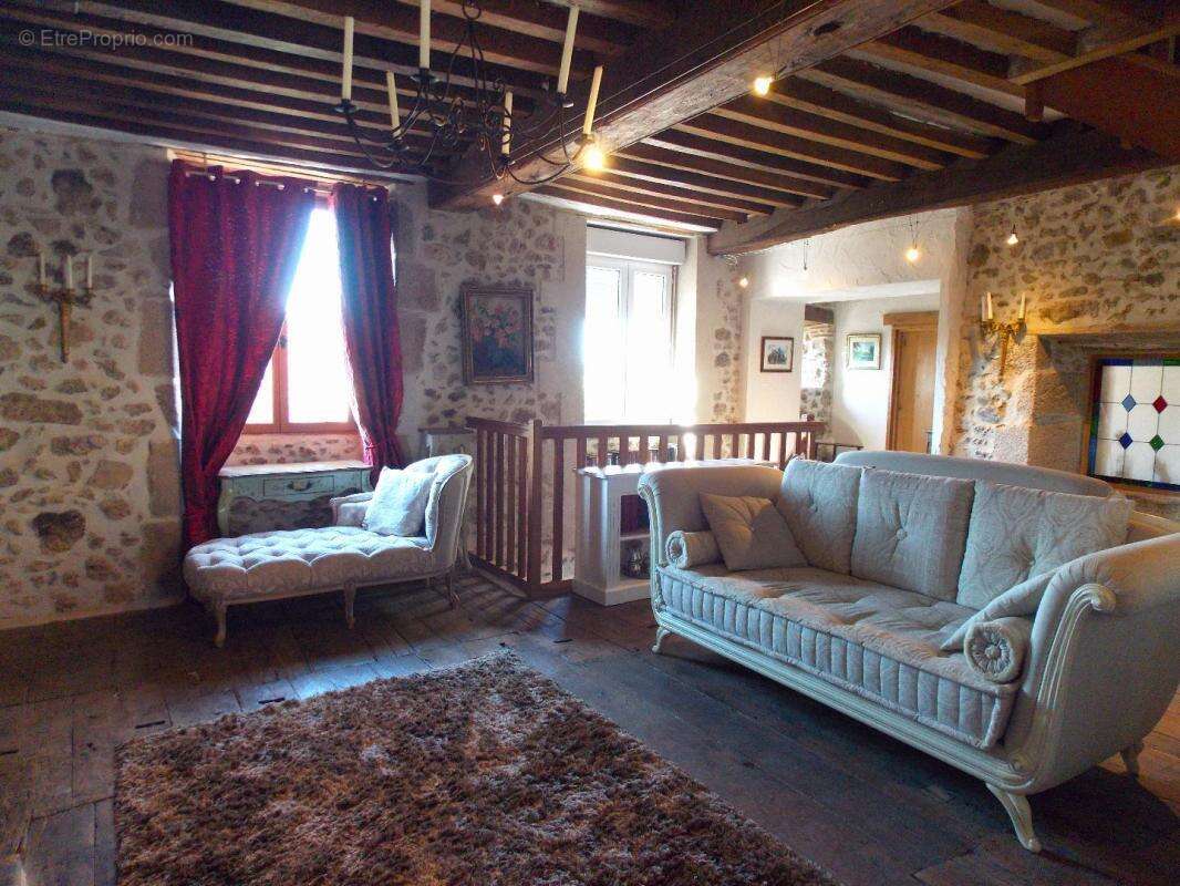 Maison à ROCHECHOUART