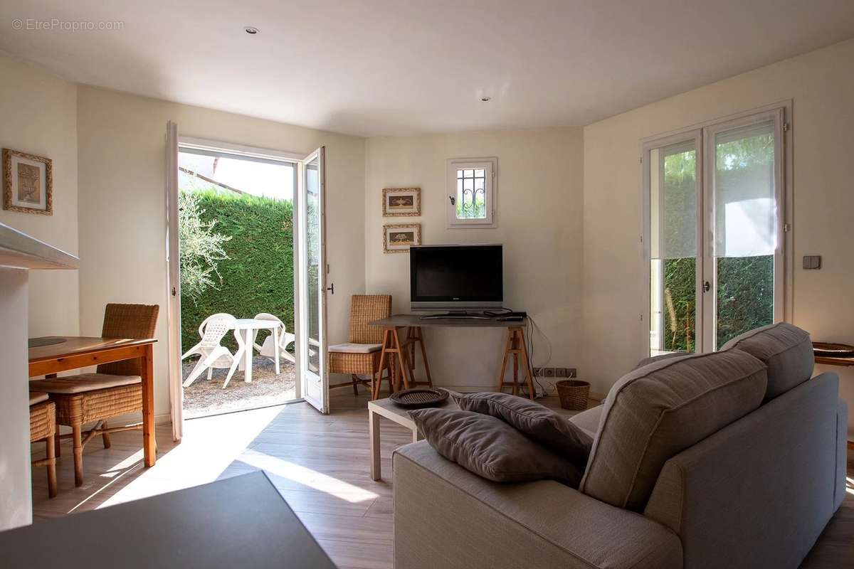 Maison à CAGNES-SUR-MER