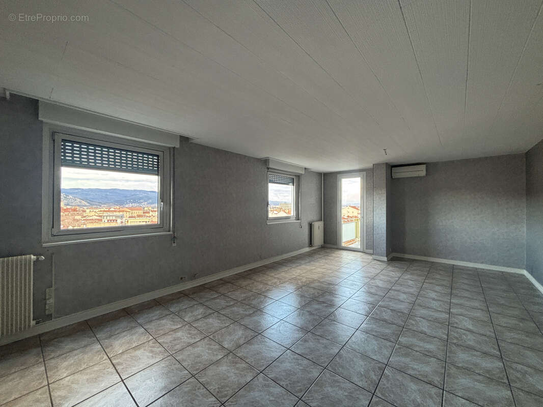 Appartement à VALENCE