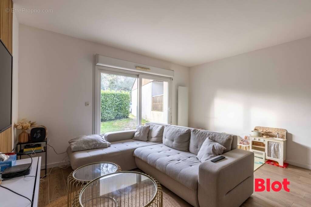 Appartement à LA CHAPELLE-THOUARAULT
