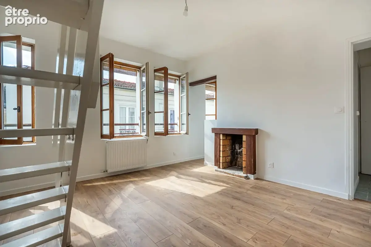 Appartement à PARIS-11E