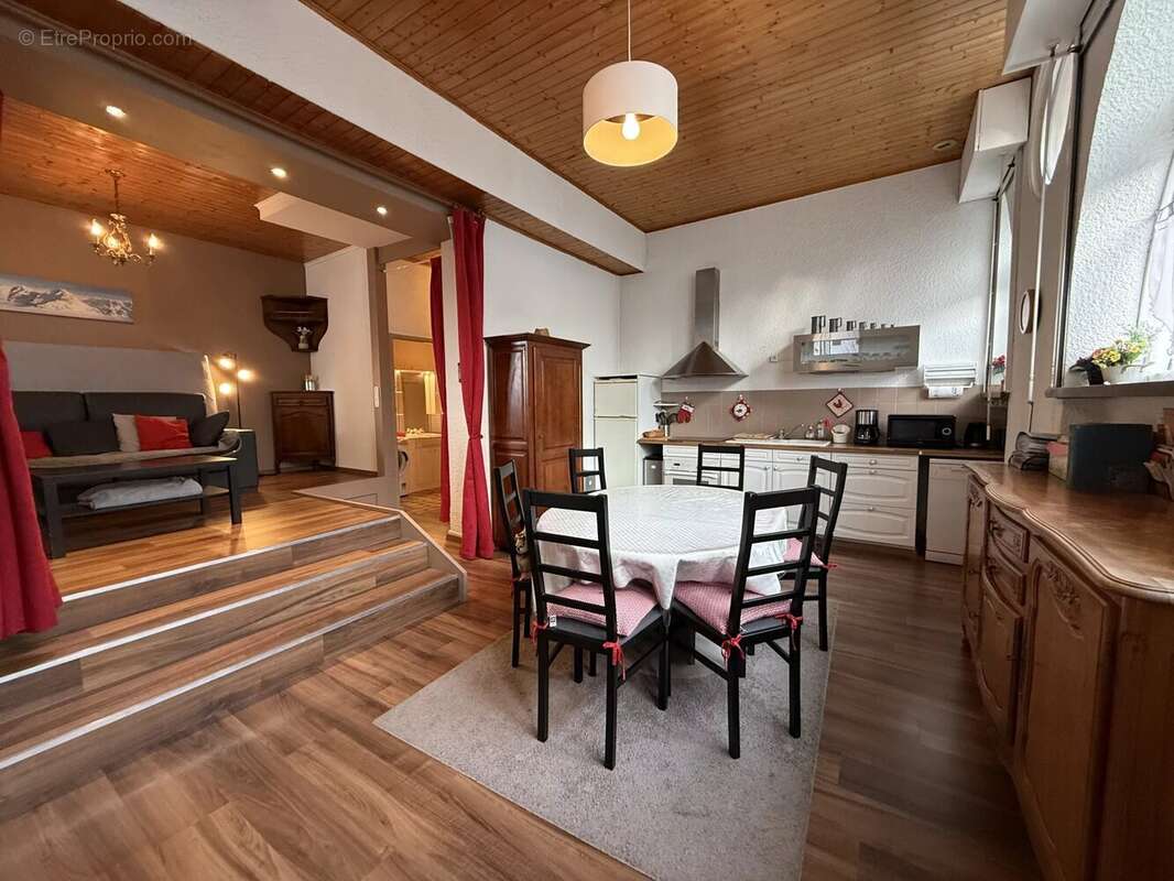 Appartement à EVIAN-LES-BAINS