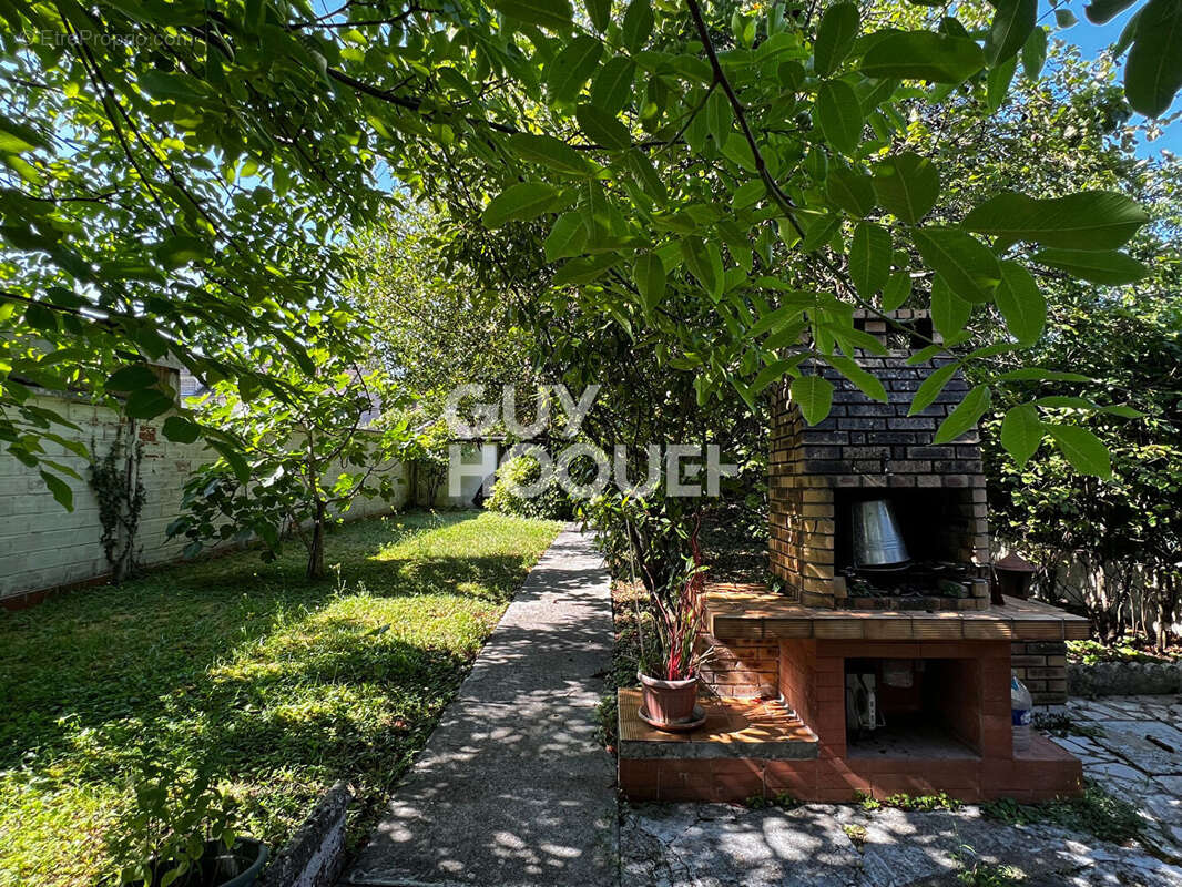Maison à PONTAULT-COMBAULT