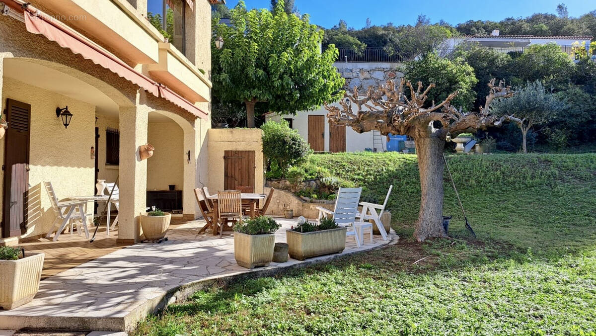 Appartement à MARSEILLE-12E