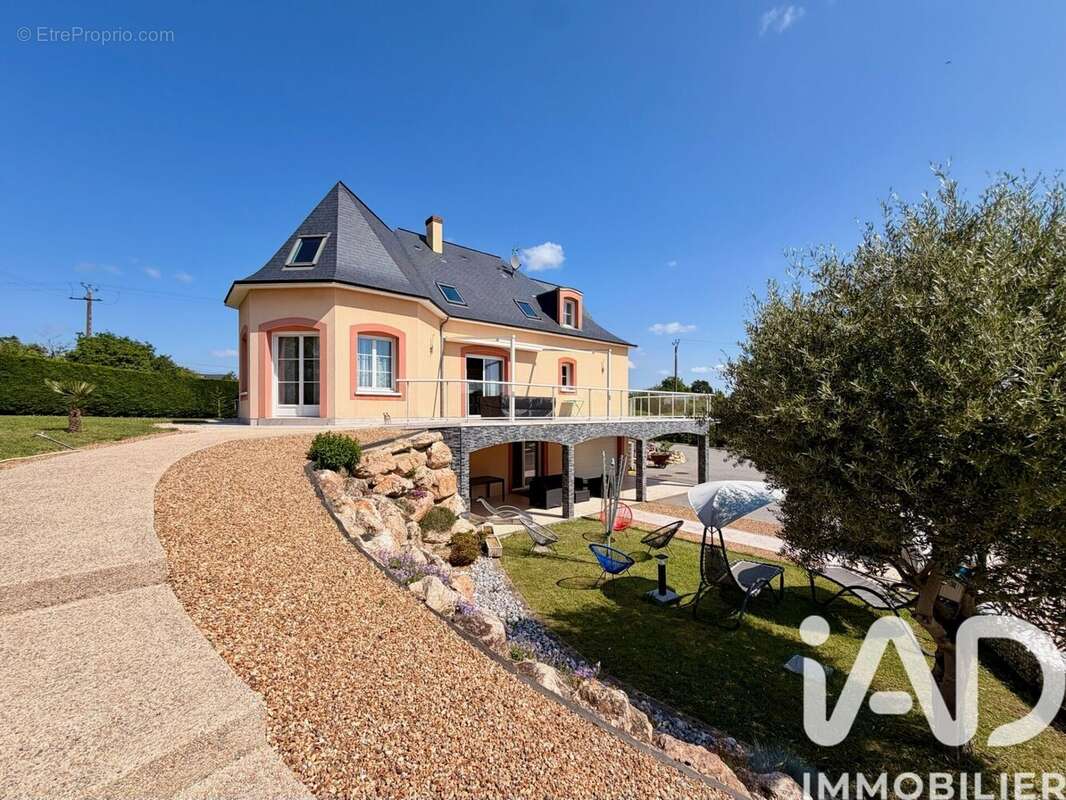 Photo 4 - Maison à GREZ-NEUVILLE