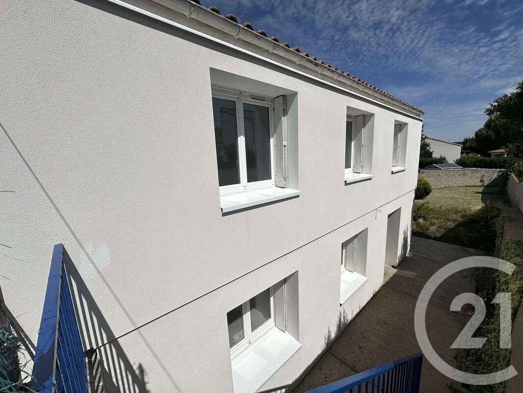 Maison 133 m² à Royan  - photo 2