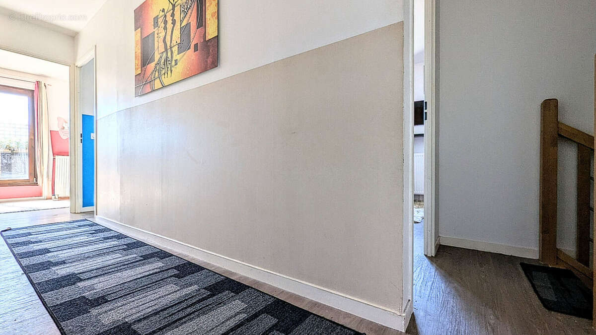 Appartement Duplex Saint Denis 4 pièce(s) 87.32 m2 - photo 7