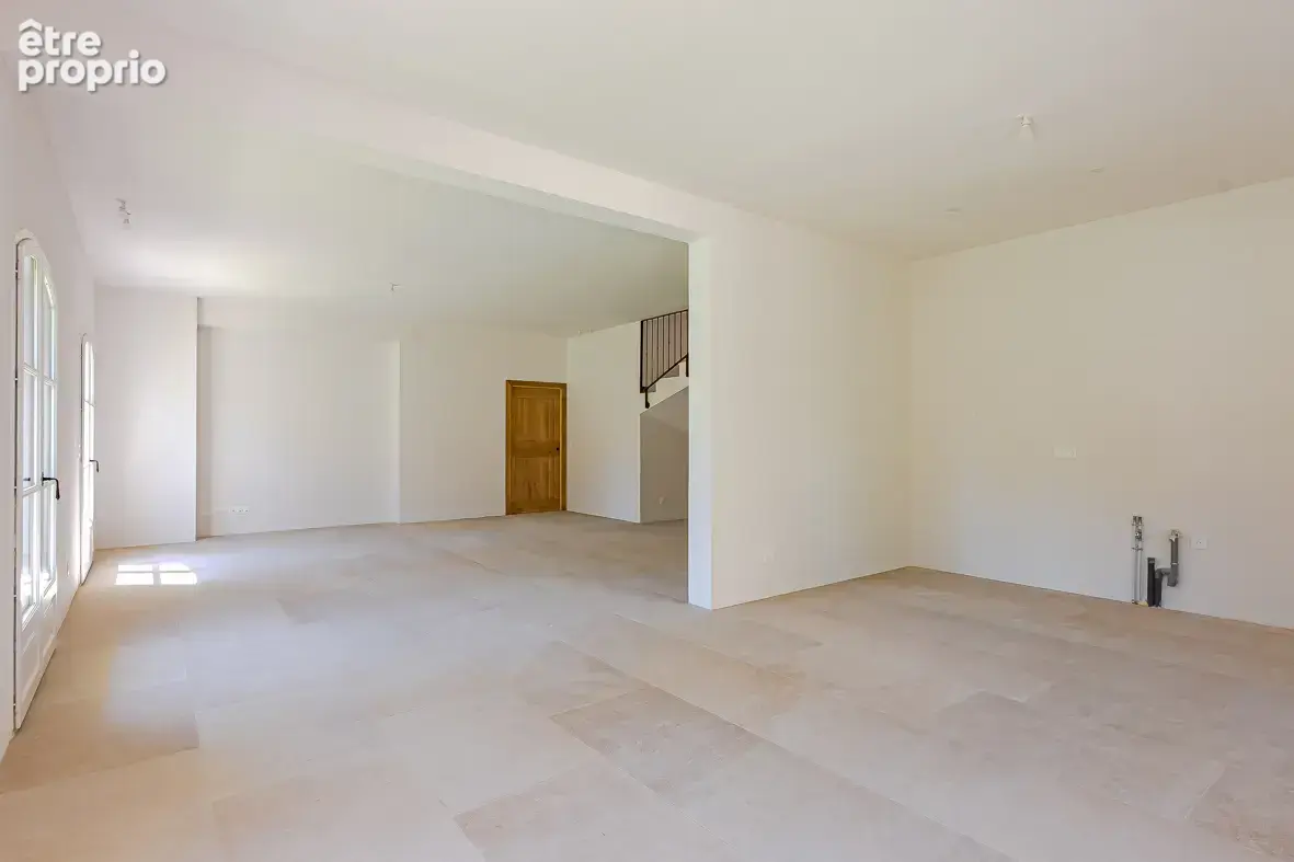 BASTIDE neuve 200 m2 sur 800 m2 de terrain avec piscine. - photo 7