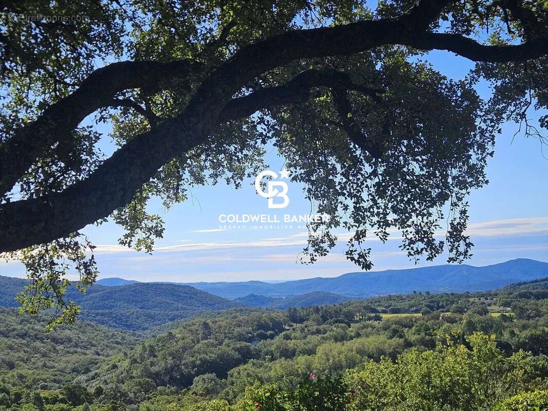 Maison à LA GARDE-FREINET