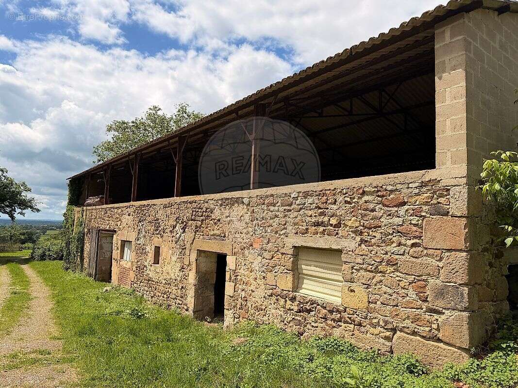 Maison à YGRANDE
