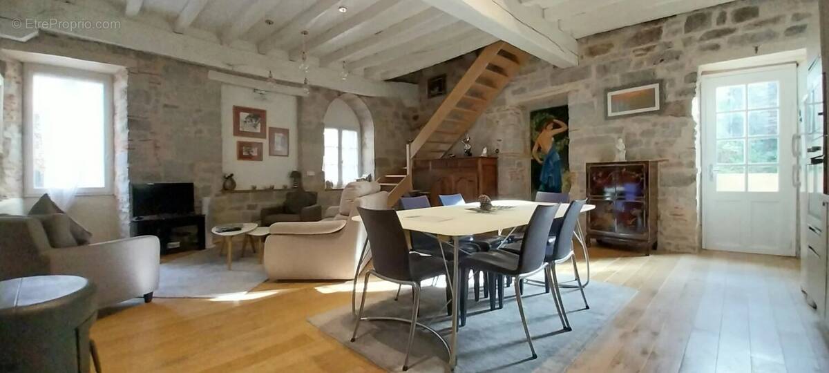 Maison à SAINT-ANTONIN-NOBLE-VAL