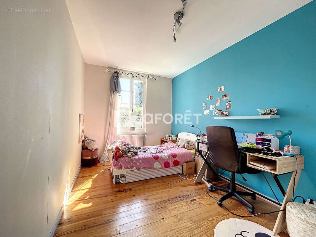 Maison Libourne 5 pièce(s) 130m² - photo 5