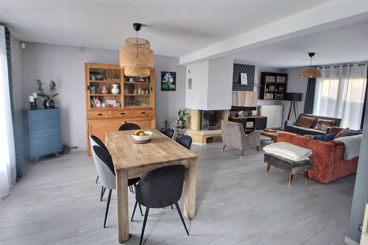 Maison à TRIEL-SUR-SEINE