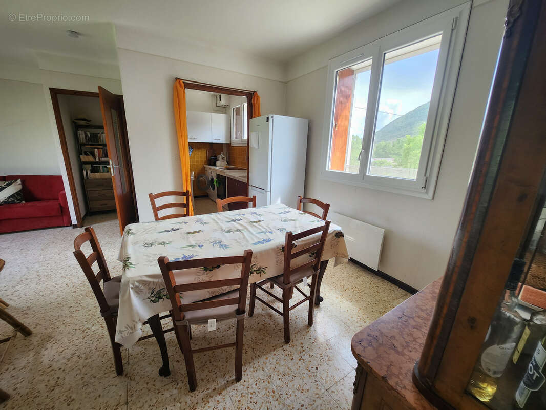 Maison à THORAME-BASSE