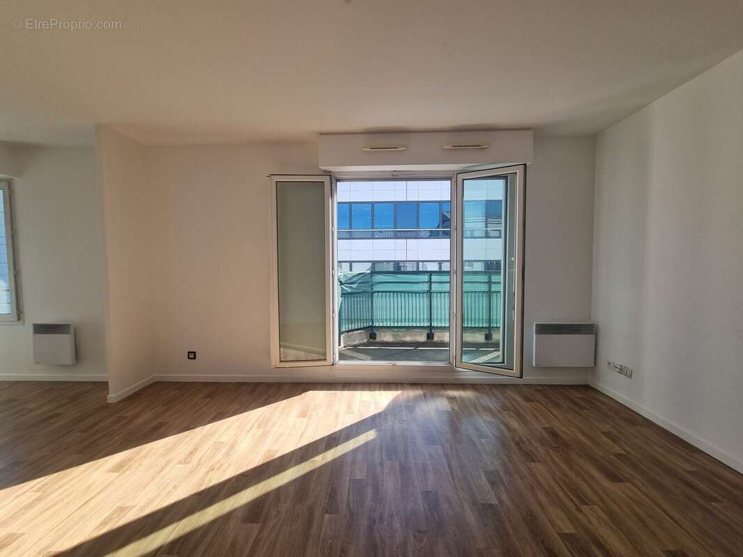 Appartement 32 m² à Le Bourget  - photo 2