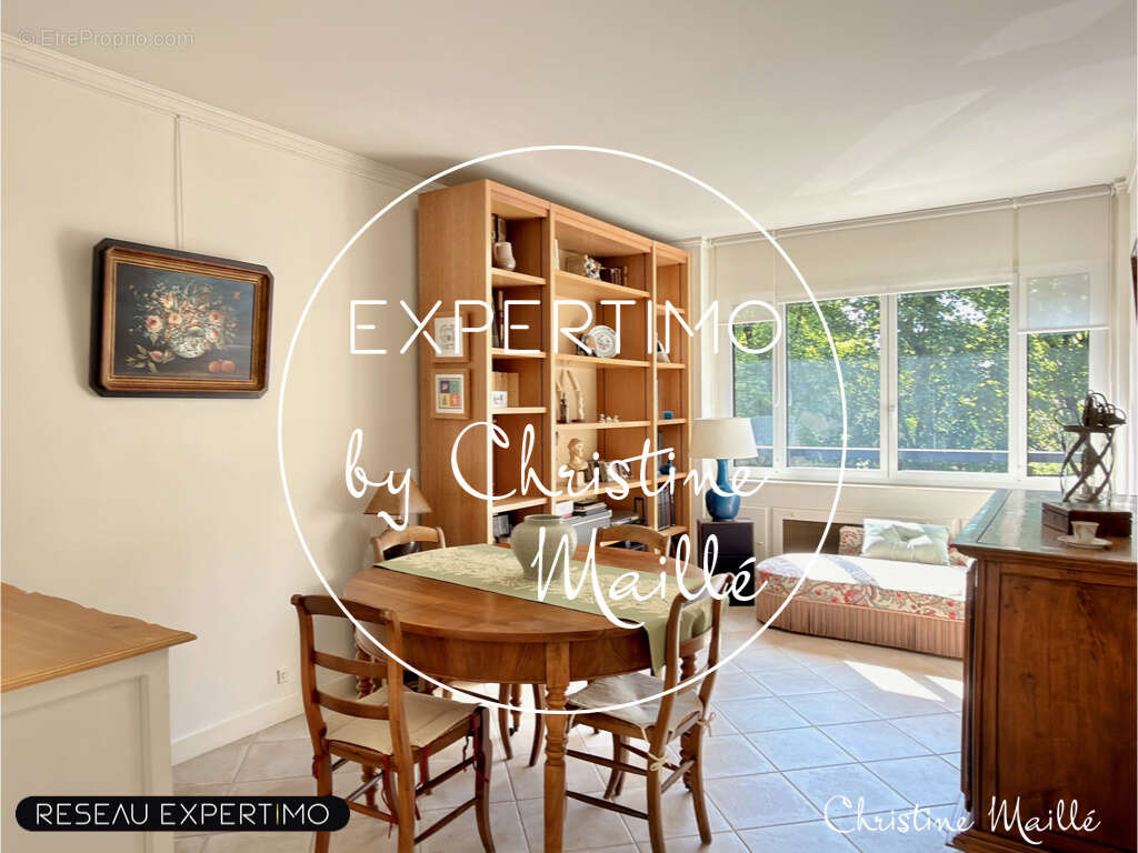 Appartement à VERSAILLES