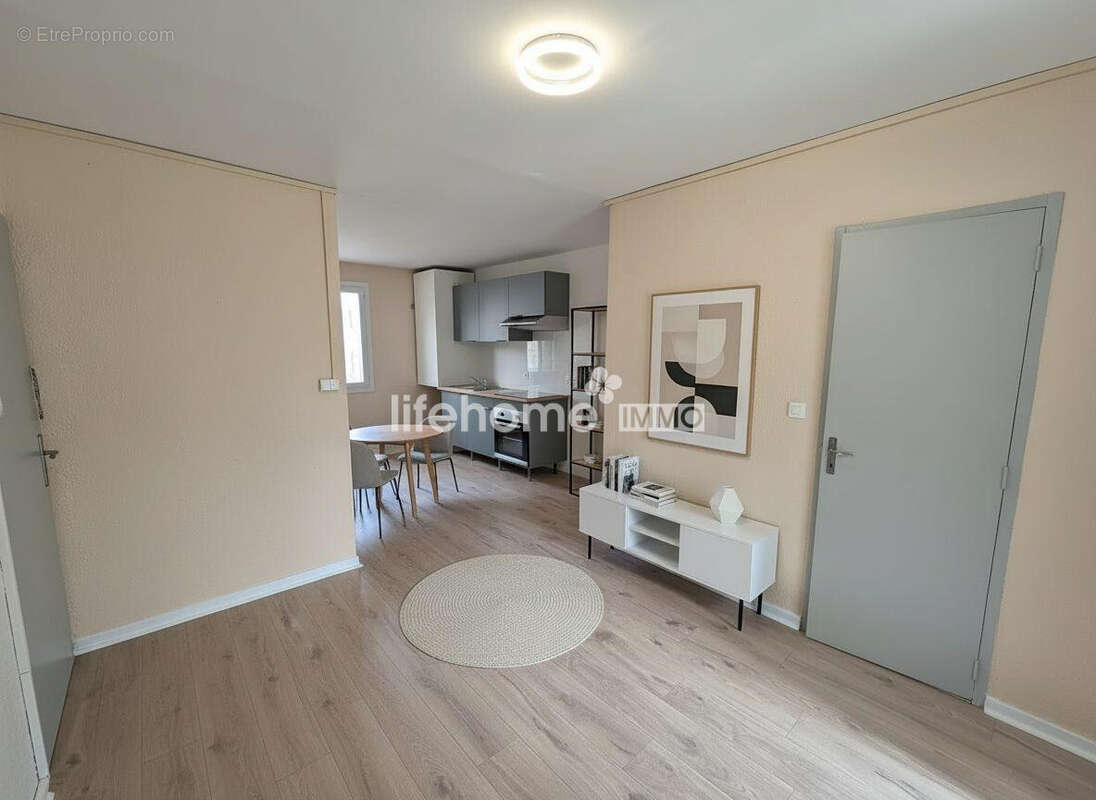 Aménagement virtuel - Appartement à SETE