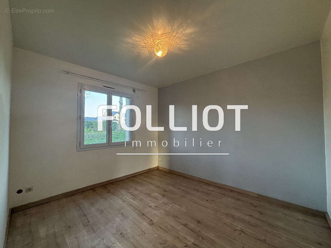 Maison à MONTMARTIN-SUR-MER