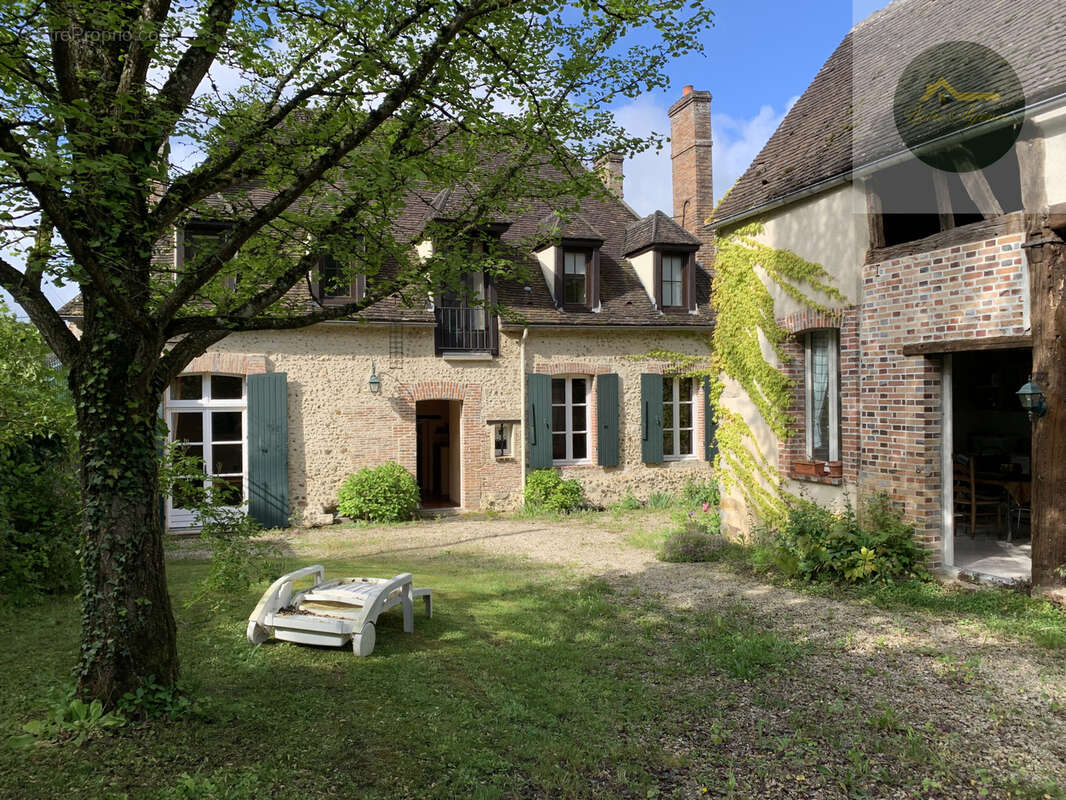 Maison à VOULX