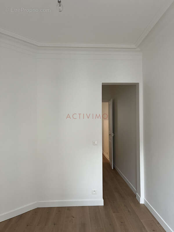 Appartement à PARIS-14E