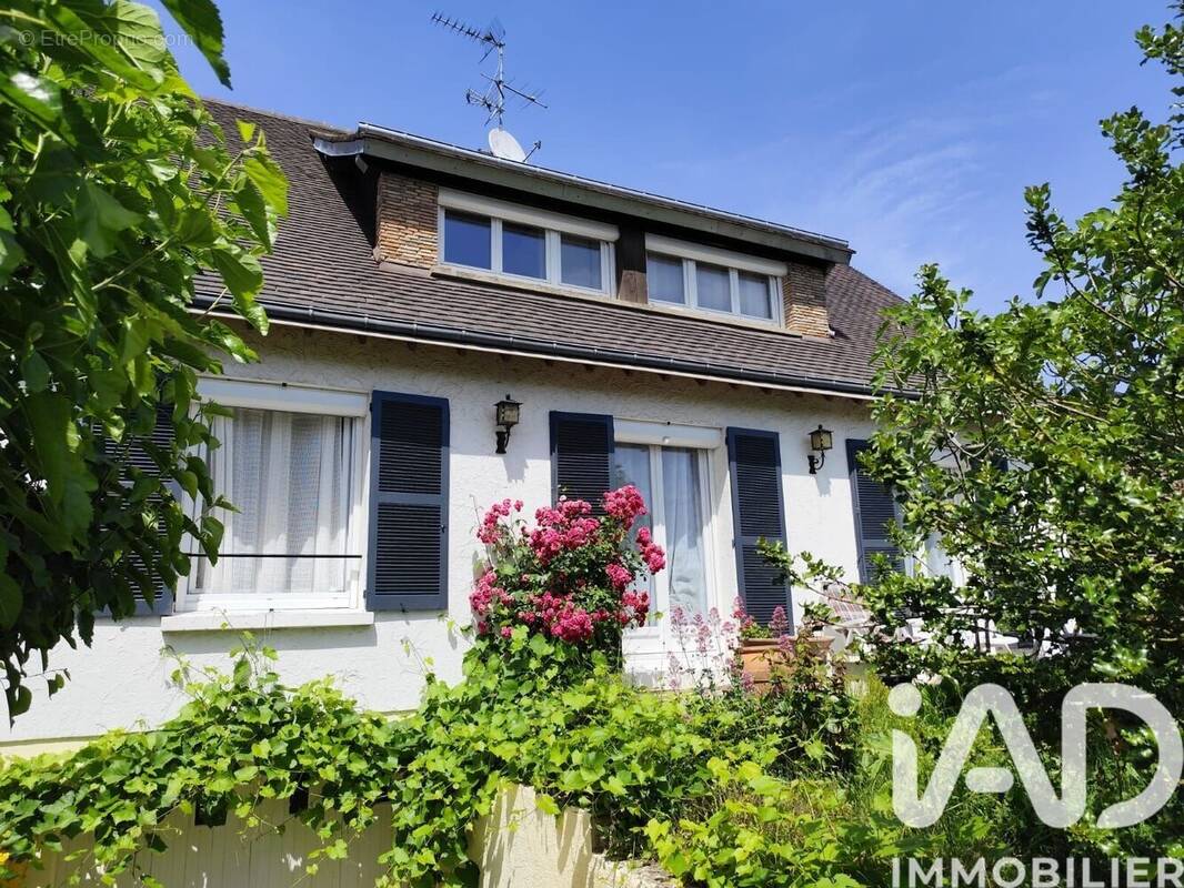 Photo 1 - Maison à LUISANT