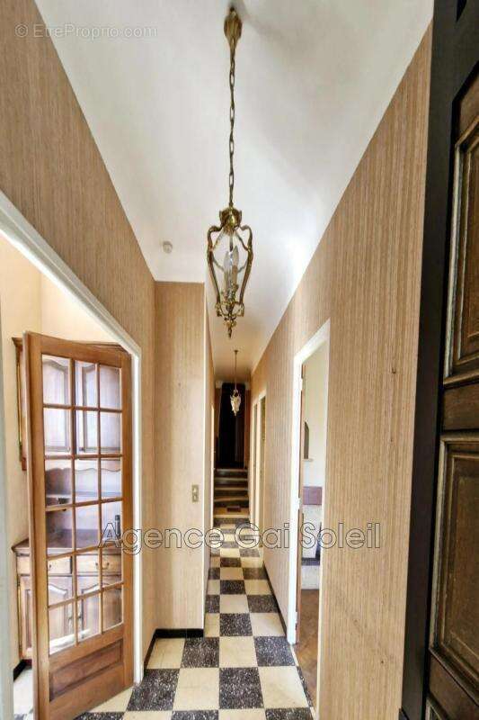 Maison à NISSAN-LEZ-ENSERUNE