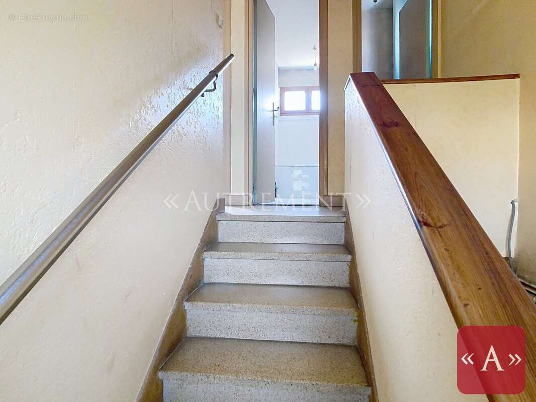 Maison centre bourg - photo 8