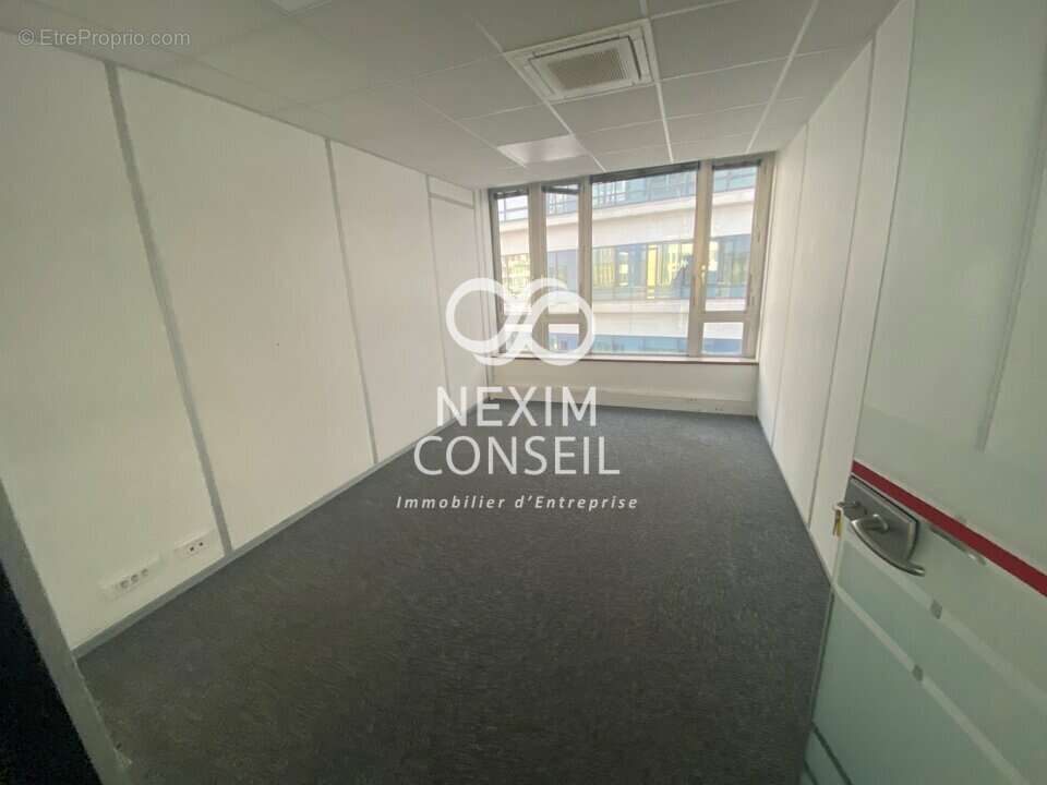 Commerce à COLOMBES