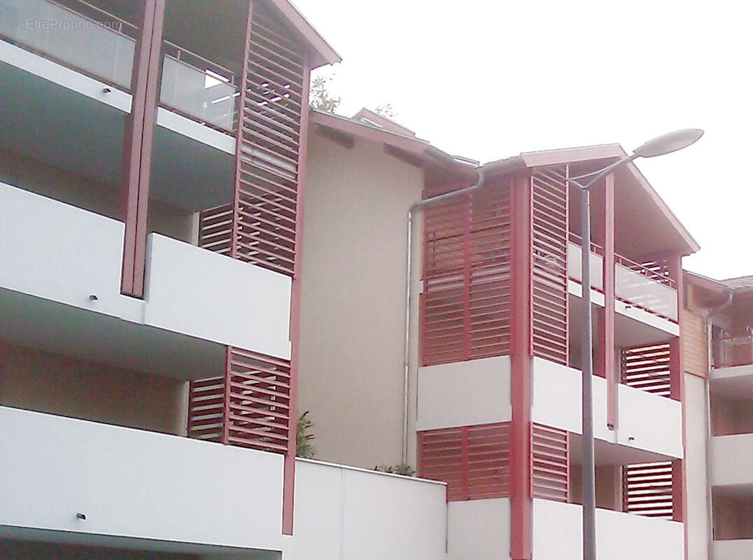 EXCLUSIVITE -MONNETIER-ANNEMASSE Proche Geneve -Joli T1 de 31m2 av terrasse-Pour investisseur - photo 4