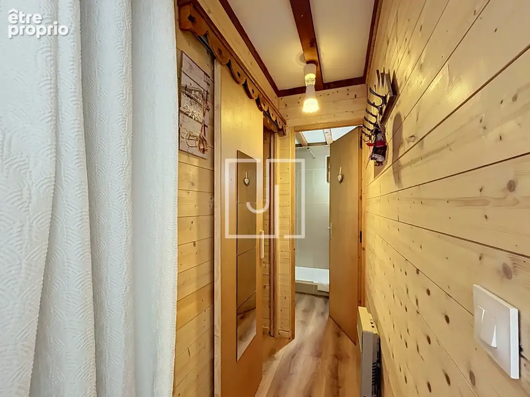Chalet mitoyen 28,85m2 avec terrasse et jardin à Jausiers   Esprit montagne - photo 8