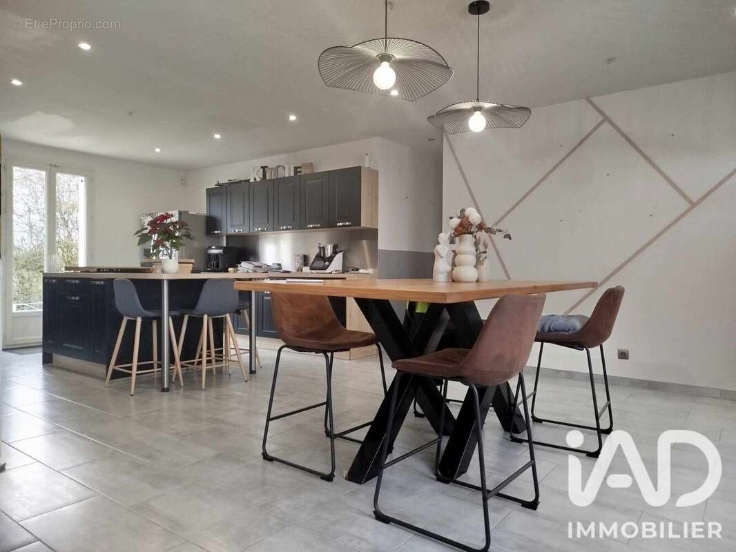 Maison 100 m² à Saint-Vincent-Du-Boulay  - photo 4