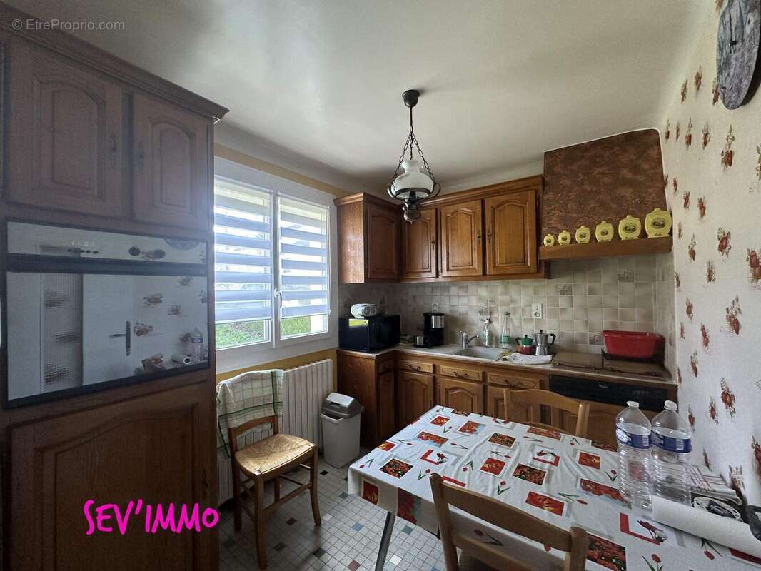 Maison à SAINT-GERMAIN-DES-FOSSES