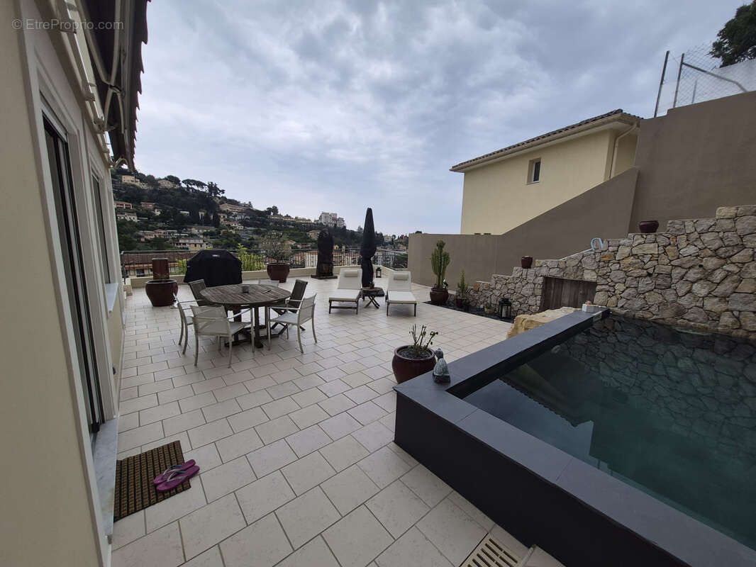 Appartement à MENTON