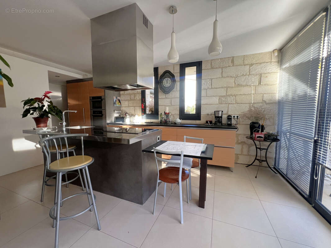 Maison à BELLEGARDE