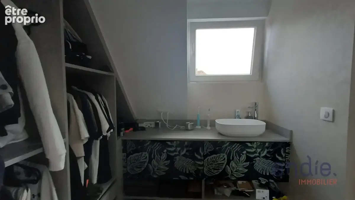 Wittelsheim  maison 160 m² en lisière de forêt  piscine, jacuzzi & 2 garages indépendants - photo 17