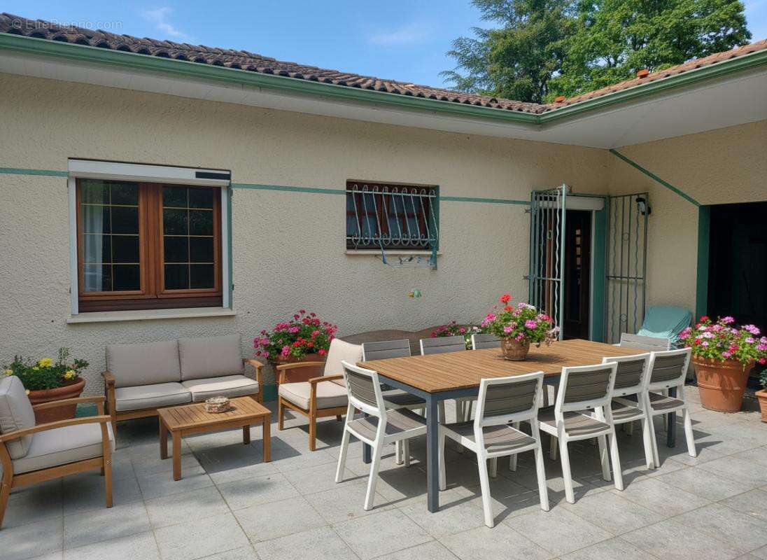 Maison Sainte Eulalie 9 pièce(s) 200 m2 - photo 2