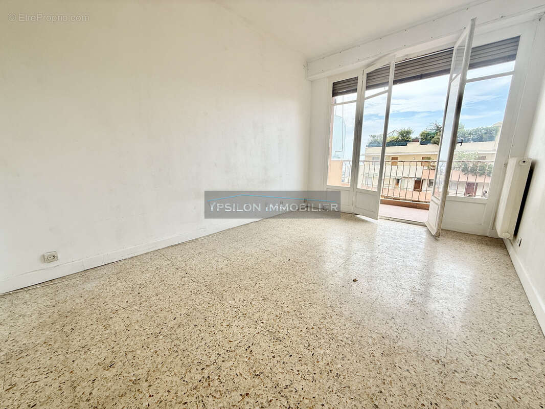 3 pieces avec toit terrasse 71 m2 - photo 2