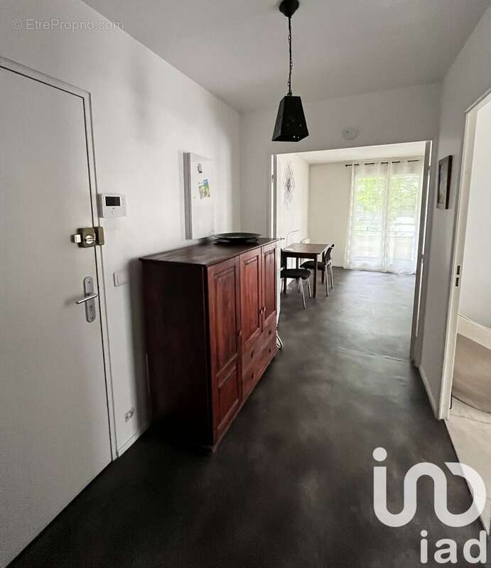 Photo 2 - Appartement à SURESNES