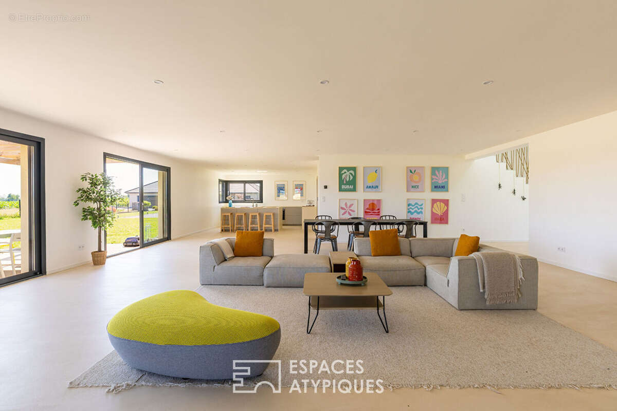 Maison à WOLFERSDORF